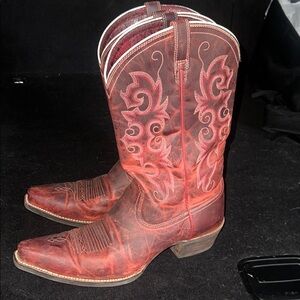 Red Ariat boots